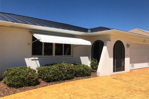 Villa ou maison à vendre à Punta Gorda, Floride: 2 chambres, 159.42 m2 № 1105262 - photo 4