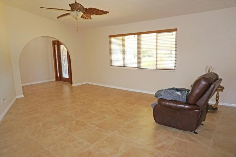 Villa ou maison à vendre à Punta Gorda, Floride: 2 chambres, 159.42 m2 № 1105262 - photo 9