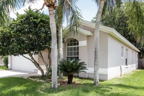 Villa ou maison à louer à Lake Mary, Floride: 3 chambres, 157.93 m2 № 1371245 - photo 2