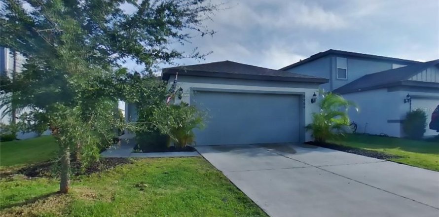 House in Parrish, Florida 4 bedrooms, 146.79 sq.m. № 1371209