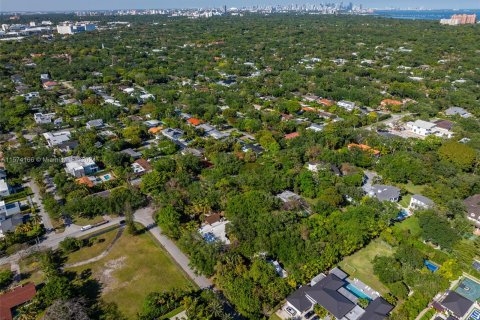 Terreno en venta en Miami, Florida № 1138643 - foto 13