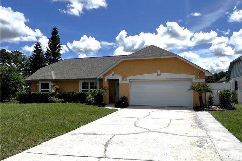 House in Davenport, Florida 4 bedrooms, 151.43 sq.m. № 1338554 - photo 14