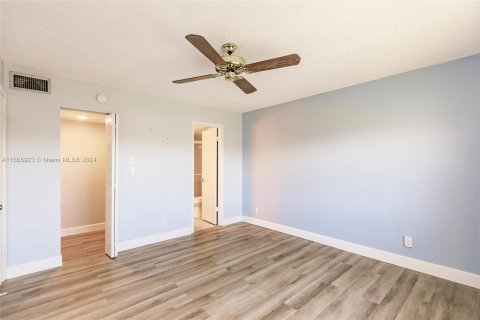 Copropriété à vendre à Sunrise, Floride: 2 chambres, 78.97 m2 № 1383020 - photo 21