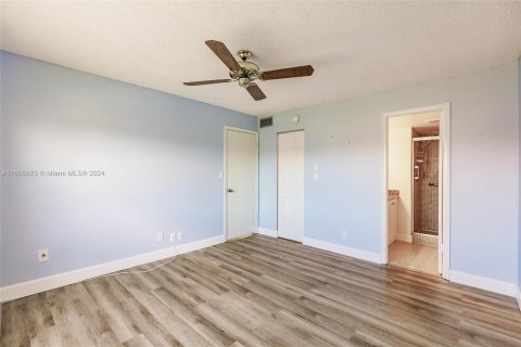 Copropriété à vendre à Sunrise, Floride: 2 chambres, 78.97 m2 № 1383020 - photo 20