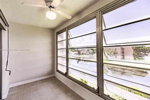 Copropriété à vendre à Sunrise, Floride: 2 chambres, 78.97 m2 № 1383020 - photo 25