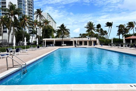 Condominio en alquiler en Miami Beach, Florida, 1 dormitorio, 99.87 m2 № 1383021 - foto 17