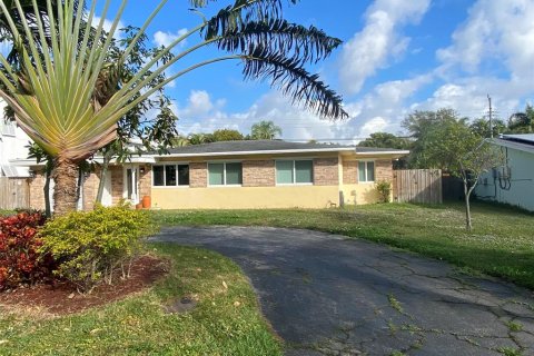 House in Pompano Beach, Florida 3 bedrooms, 125.42 sq.m. № 445892 - photo 15