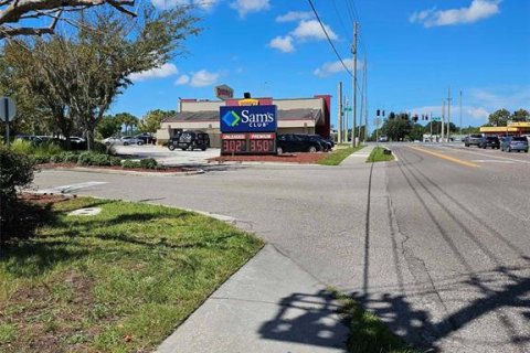 Propiedad comercial en alquiler en New Port Richey, Florida № 1339160 - foto 19