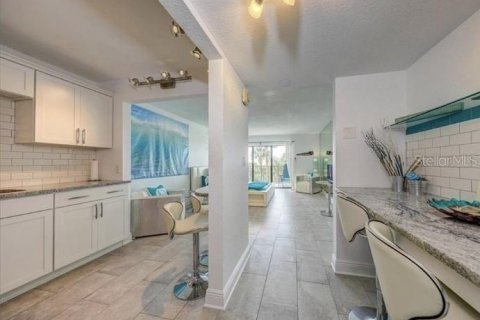 Copropriété à louer à Clearwater, Floride: 3 pièces, 49.7 m2 № 424540 - photo 7