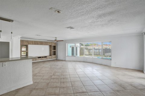 House in Fort Lauderdale, Florida 4 bedrooms, 256.32 sq.m. № 1174962 - photo 17