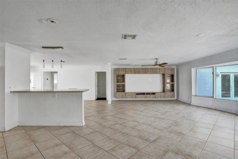 House in Fort Lauderdale, Florida 4 bedrooms, 256.32 sq.m. № 1174962 - photo 19