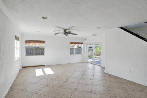 House in Fort Lauderdale, Florida 4 bedrooms, 256.32 sq.m. № 1174962 - photo 12