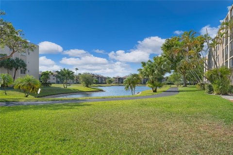 Copropriété à vendre à Lauderhill, Floride: 2 chambres, 73.95 m2 № 1175003 - photo 15