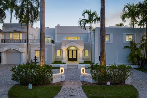 Casa en venta en Hollywood, Florida, 8 dormitorios, 624.12 m2 № 1239467 - foto 25