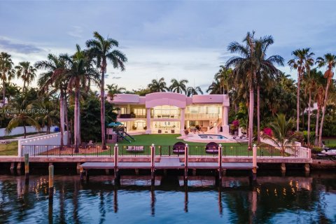 Casa en venta en Hollywood, Florida, 8 dormitorios, 624.12 m2 № 1239467 - foto 30