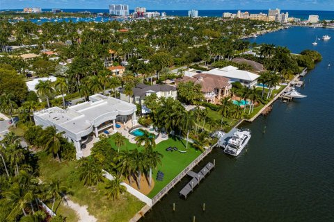 Casa en venta en Hollywood, Florida, 8 dormitorios, 624.12 m2 № 1239467 - foto 19