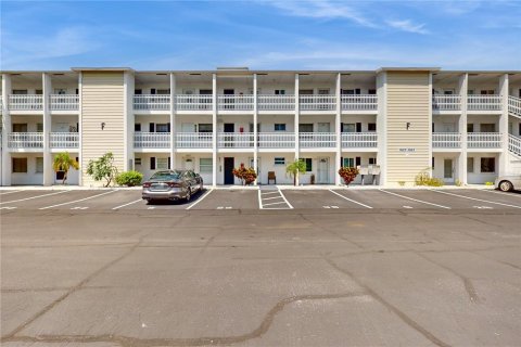 Condominio en venta en Bradenton, Florida, 1 dormitorio, 39.11 m2 № 1375066 - foto 1