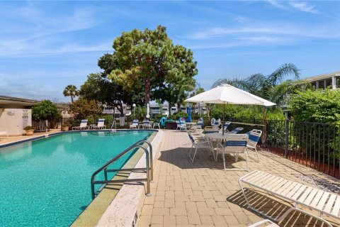 Condo in Bradenton, Florida, 1 bedroom  № 1375066 - photo 24