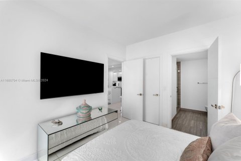 Condominio en venta en Miami, Florida, 2 dormitorios, 119.19 m2 № 1411950 - foto 16