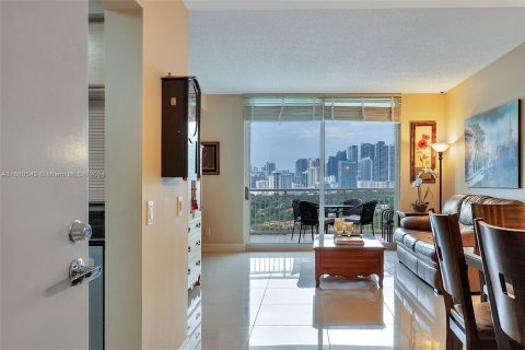 Condominio en venta en Miami, Florida, 2 dormitorios, 105.91 m2 № 1411949 - foto 2