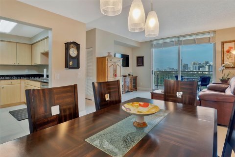 Condominio en venta en Miami, Florida, 2 dormitorios, 105.91 m2 № 1411949 - foto 3