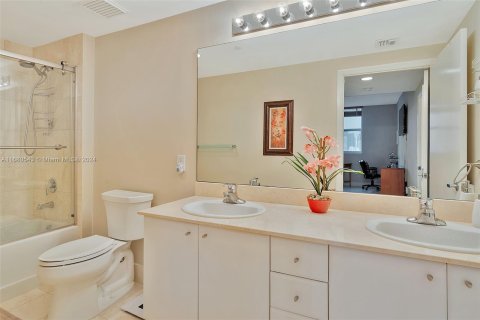 Condominio en venta en Miami, Florida, 2 dormitorios, 105.91 m2 № 1411949 - foto 27