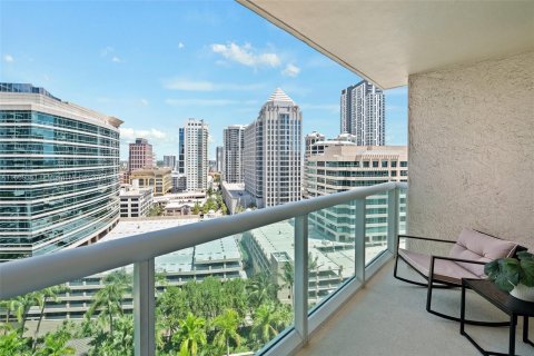 Condo in Fort Lauderdale, Florida, 2 bedrooms  № 1411985 - photo 6