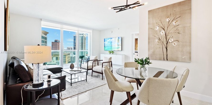 Condo in Fort Lauderdale, Florida, 2 bedrooms  № 1411985