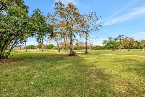 Copropriété à vendre à Tamarac, Floride: 1 chambre, 76.64 m2 № 925581 - photo 15