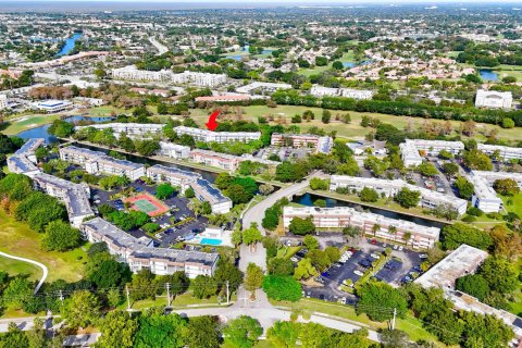 Condominio en venta en Tamarac, Florida, 1 dormitorio, 76.64 m2 № 925581 - foto 3