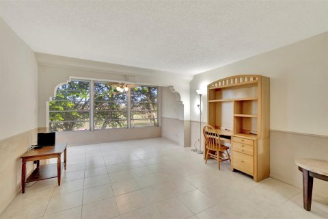 Condo in Tamarac, Florida, 1 bedroom  № 925581 - photo 21