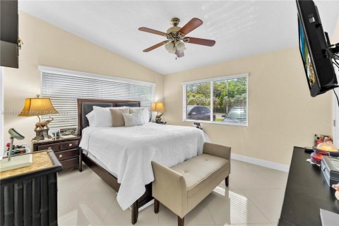 Casa en venta en Miami, Florida, 3 dormitorios, 173.36 m2 № 1333482 - foto 19