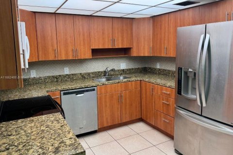 Condo in Weston, Florida, 2 bedrooms  № 1355142 - photo 6