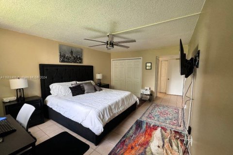 Copropriété à louer à Weston, Floride: 2 chambres, 114.73 m2 № 1355142 - photo 9