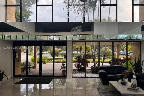 Copropriété à louer à Weston, Floride: 2 chambres, 114.73 m2 № 1355142 - photo 2