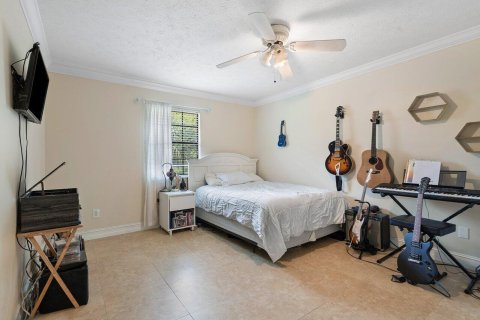Casa en venta en Palm City, Florida, 6 dormitorios, 388.24 m2 № 1118072 - foto 27