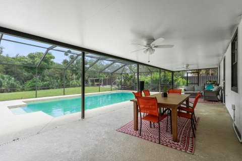 Villa ou maison à vendre à Palm City, Floride: 6 chambres, 388.24 m2 № 1118072 - photo 16
