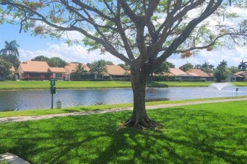 Townhouse in West Palm Beach, Florida 2 bedrooms, 114.83 sq.m. № 1118112 - photo 9