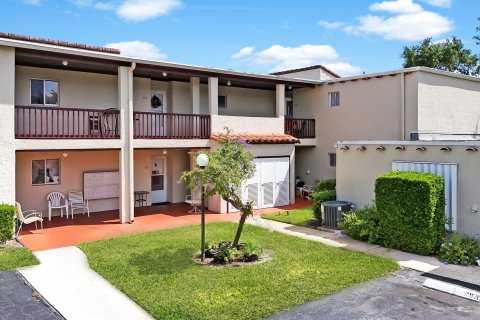 Condominio en venta en Palm Springs, Florida, 2 dormitorios, 102.47 m2 № 1118037 - foto 7