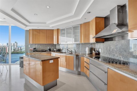 Condo in Aventura, Florida, 3 bedrooms  № 1348305 - photo 18