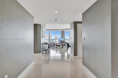 Condo in Aventura, Florida, 3 bedrooms  № 1348305 - photo 5