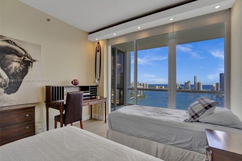 Condo in Aventura, Florida, 3 bedrooms  № 1348305 - photo 24