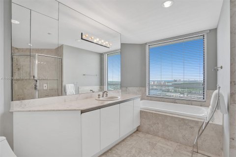 Condo in Aventura, Florida, 3 bedrooms  № 1348305 - photo 28