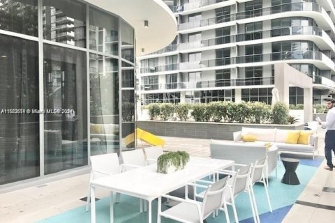 Condo in Miami, Florida, 1 bedroom  № 1374317 - photo 14