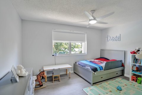 House in Davie, Florida 5 bedrooms, 327.39 sq.m. № 1146298 - photo 19
