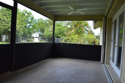 House in Wellington, Florida 3 bedrooms, 139.45 sq.m. № 1146299 - photo 7