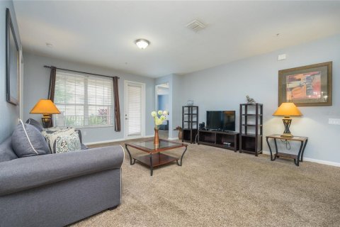 Condo in Orlando, Florida, 2 bedrooms  № 1352439 - photo 16