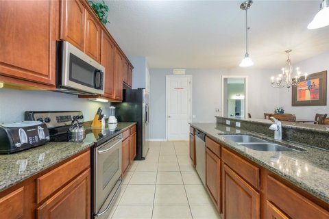 Condo in Orlando, Florida, 2 bedrooms  № 1352439 - photo 15