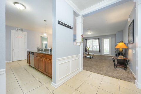 Condo in Orlando, Florida, 2 bedrooms  № 1352439 - photo 9