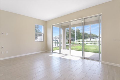 House in Eagle Lake, Florida 4 bedrooms, 192.31 sq.m. № 1352475 - photo 6